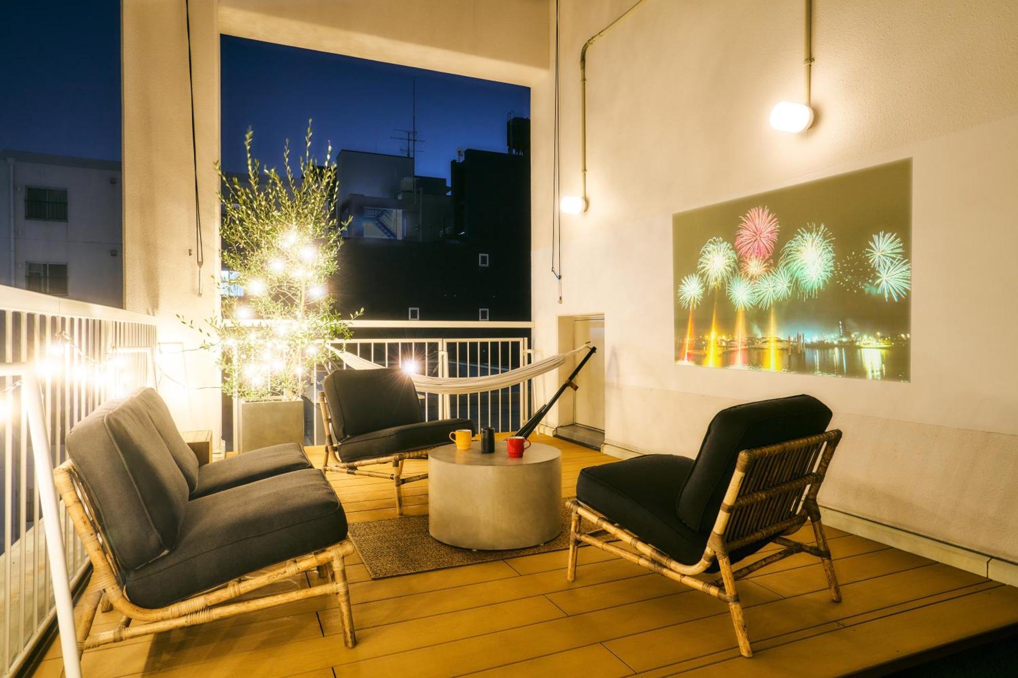 &And Hostel Shinsaibashi East Osaka Rum bild