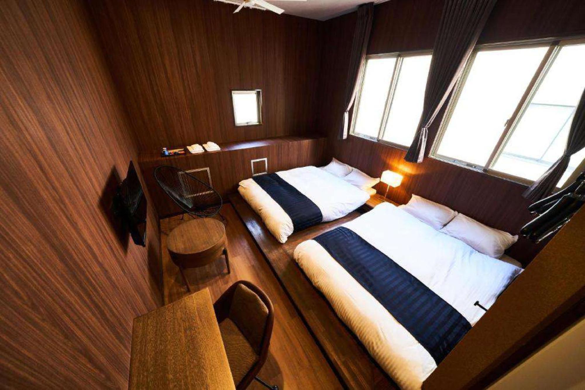 &And Hostel Shinsaibashi East Osaka Rum bild